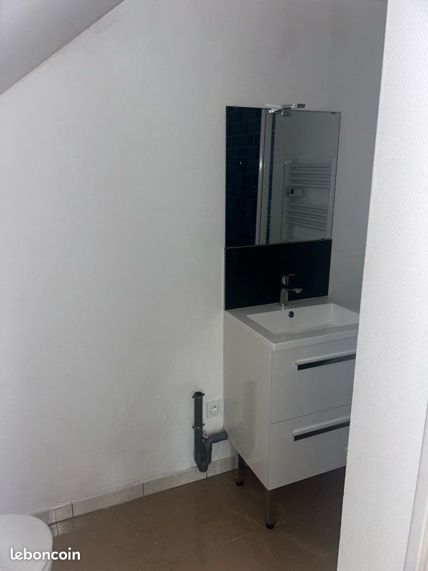 Appartement à louer, 27m², Saint-Jean-de-Linières