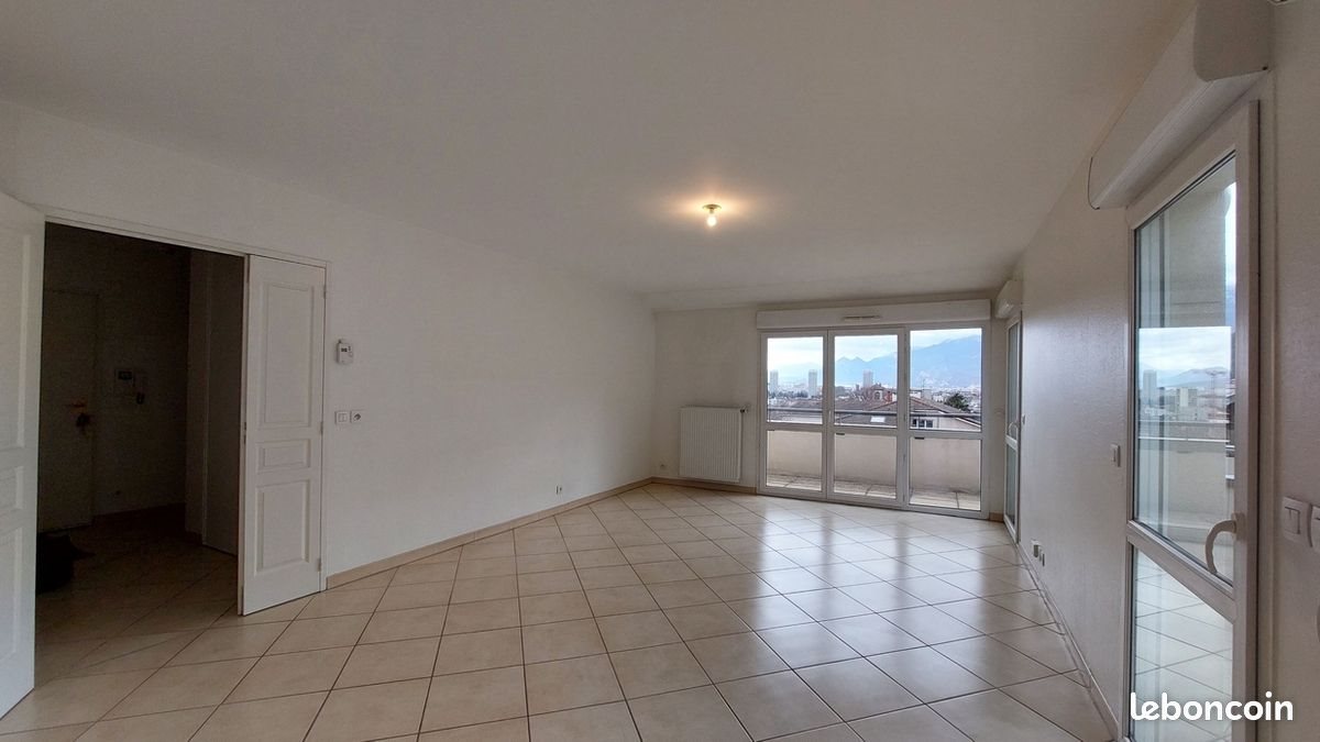 Appartement à louer, 73m², La Tronche