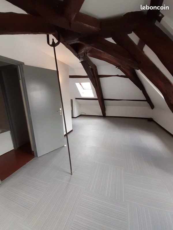 Appartement à louer, 24m², Saint-Amand-Montrond