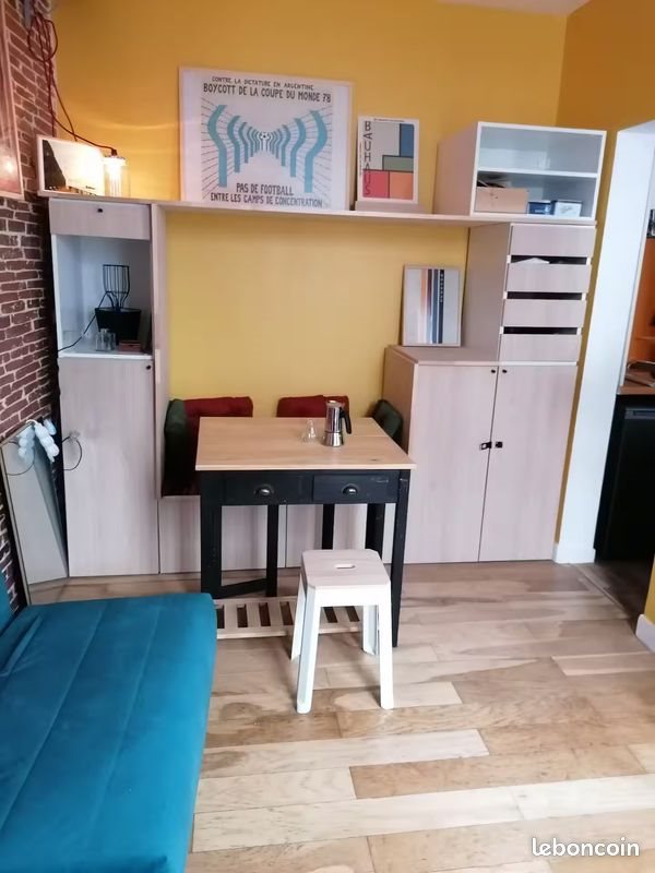Appartement à louer, 27m², Paris 18ème