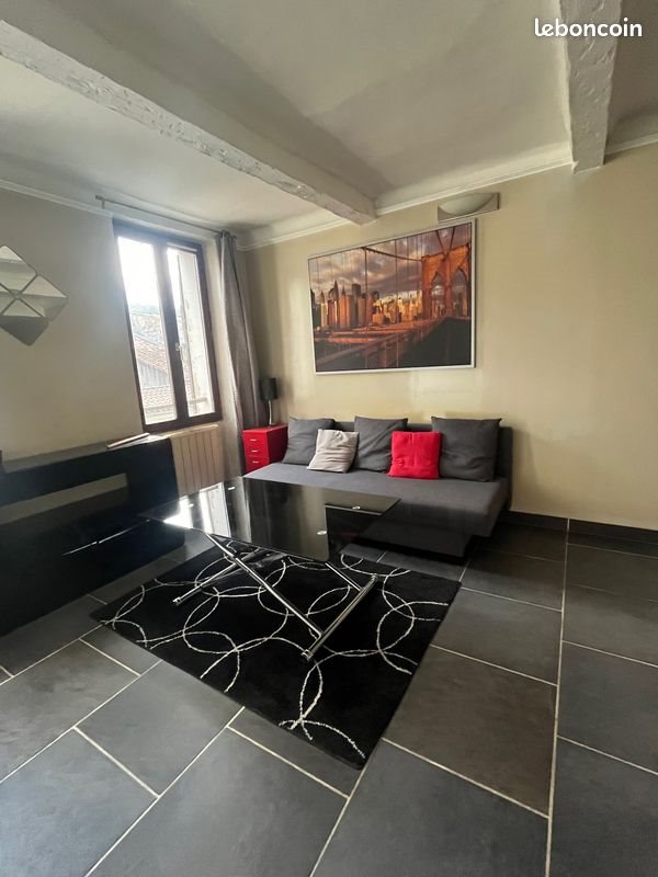 Appartement à louer, 38m², Saint-Zacharie