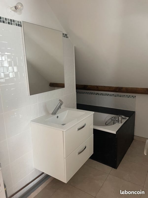 Appartement à louer, 65m², Vieux-Condé