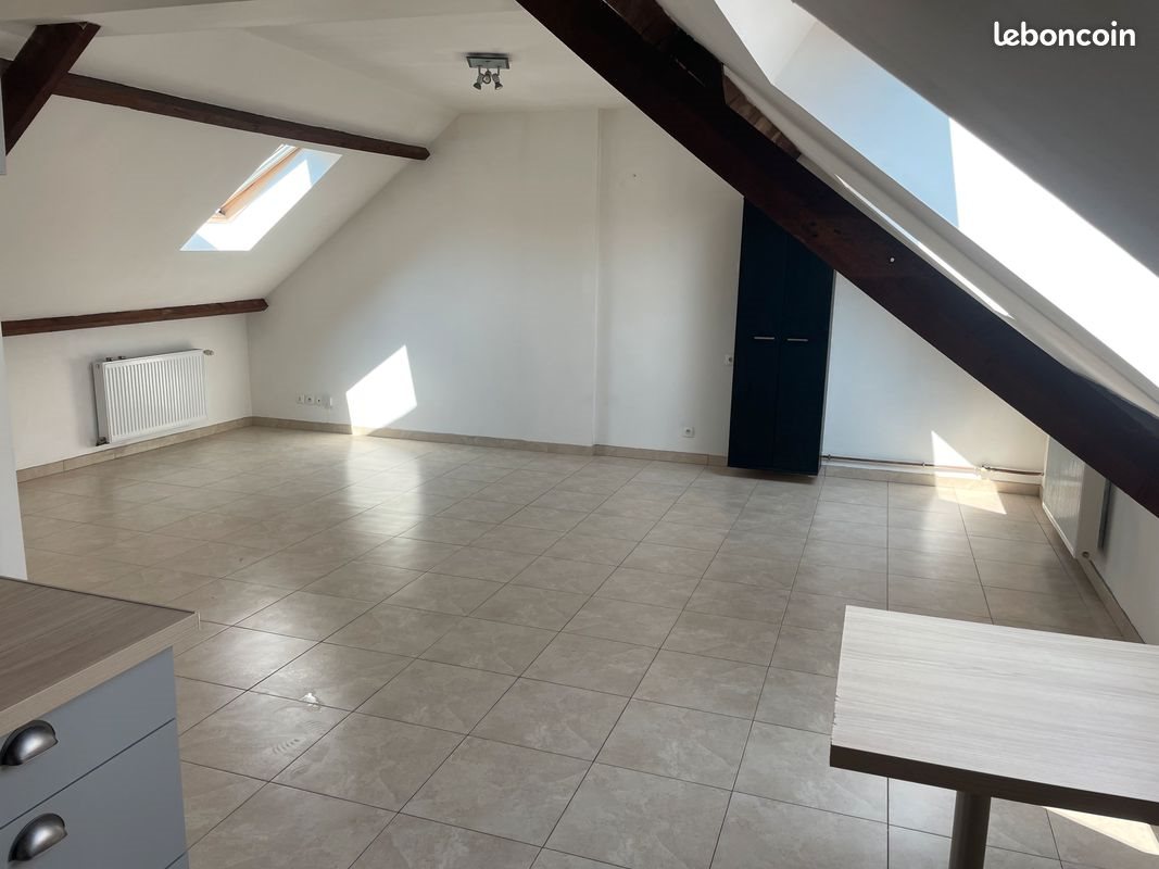 Appartement à louer, 65m², Vieux-Condé