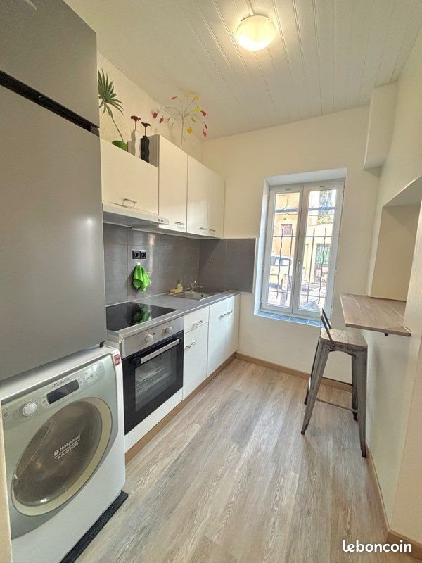 Appartement à louer, 19m², Marseille 4ème