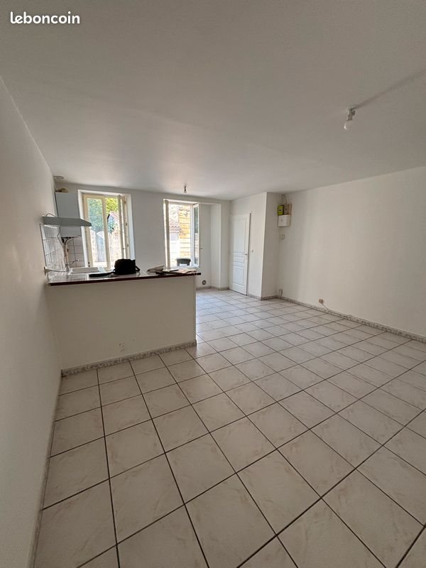 Appartement à louer, 53m², Castillon-la-Bataille