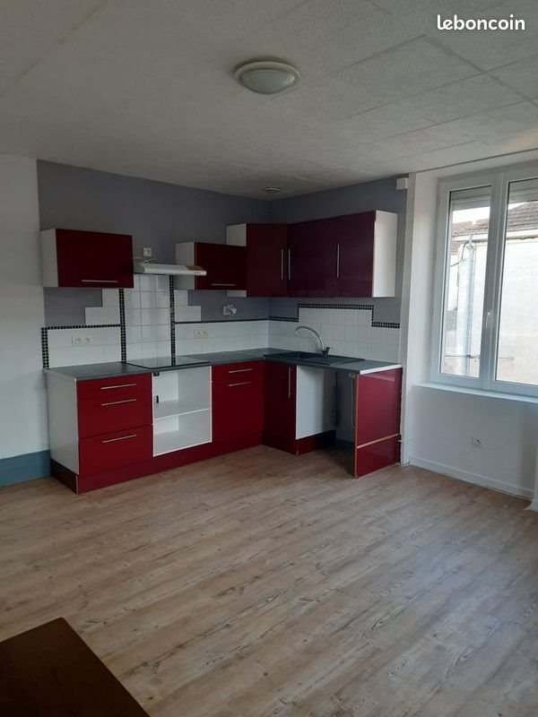 Appartement à louer, 47m², Valréas