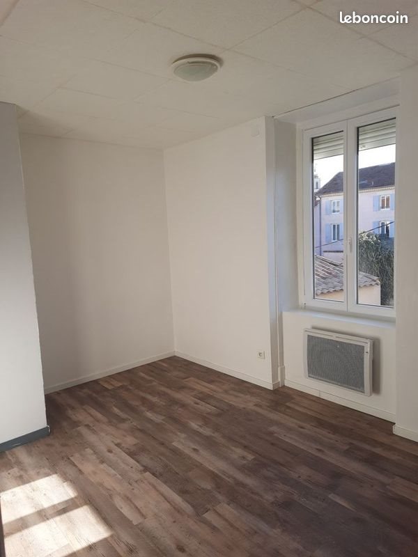 Appartement à louer, 47m², Valréas