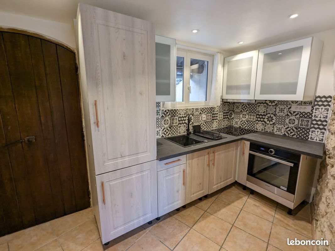 Appartement à louer, 53m², Mazan