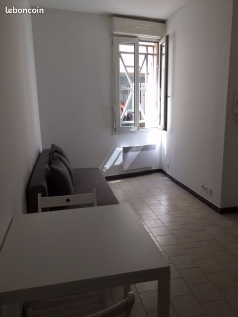 Appartement à louer, 16m², Nîmes