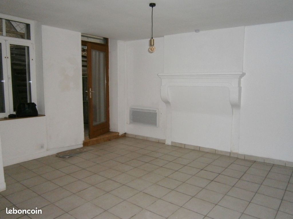 Appartement à louer, 45m², Autun