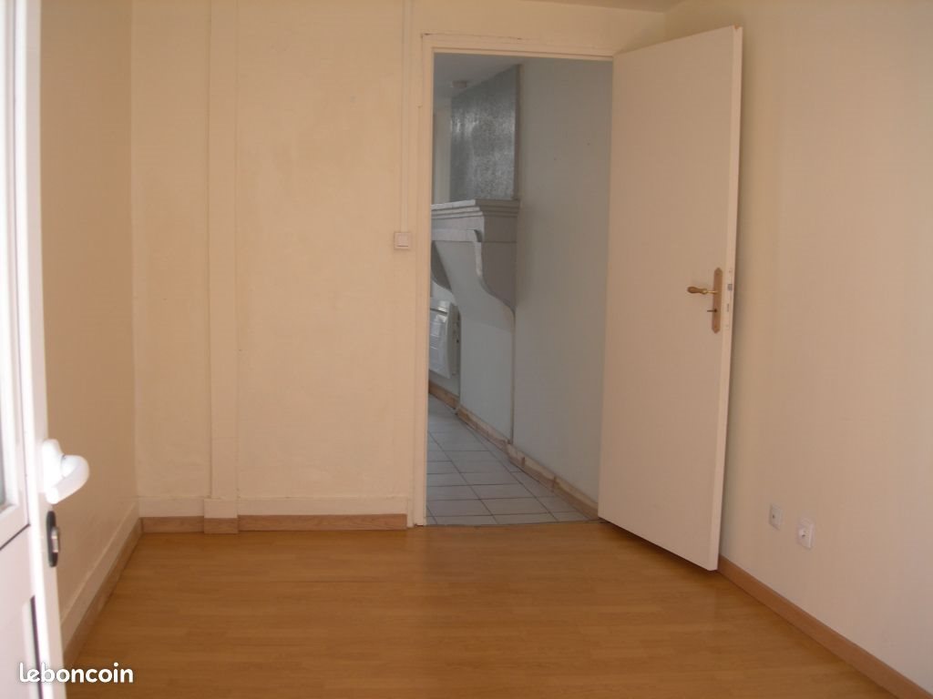 Appartement à louer, 45m², Autun