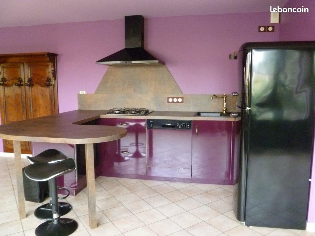 Maison à louer, 75m², Pierreclos