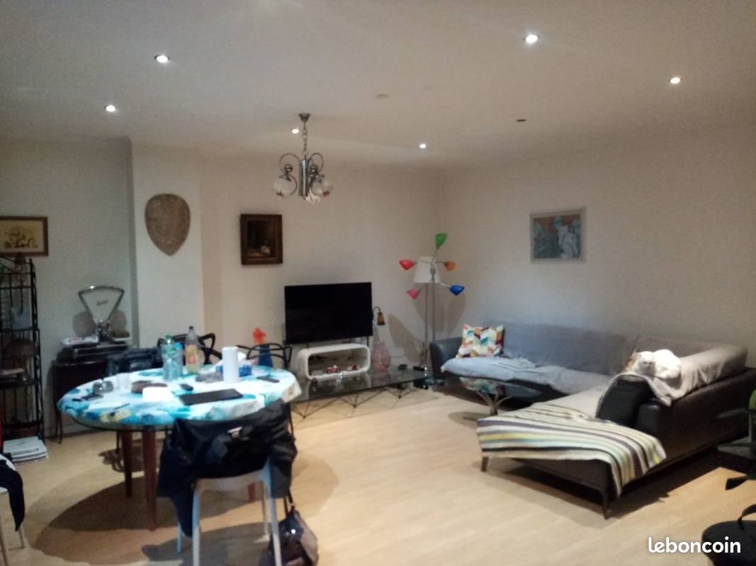 Appartement à louer, 82m², Saint-Etienne