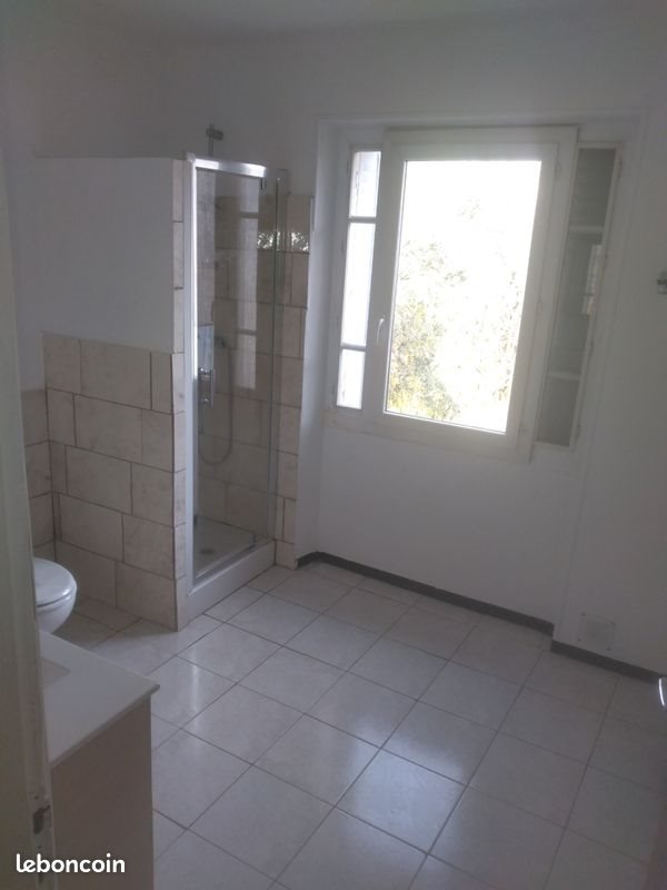 Appartement à louer, 45m², Morières-lès-Avignon