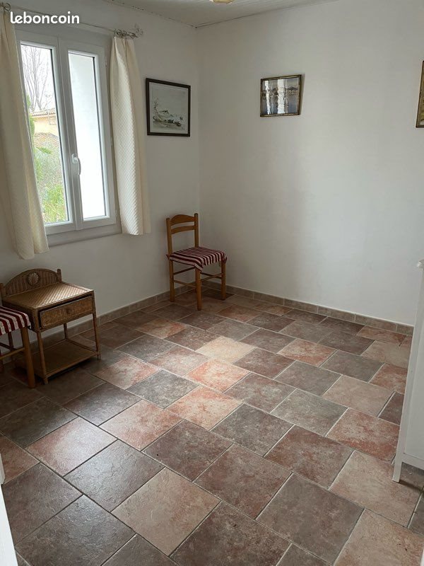 Appartement à louer, 40m², La Crau