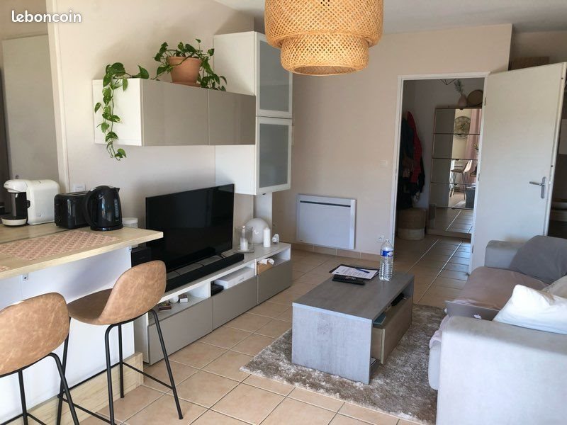 Appartement à louer, 48m², Saint-Privat-des-Vieux