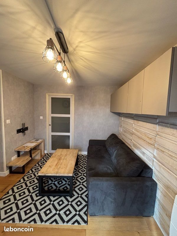 Appartement à louer, 34m², Rochejean