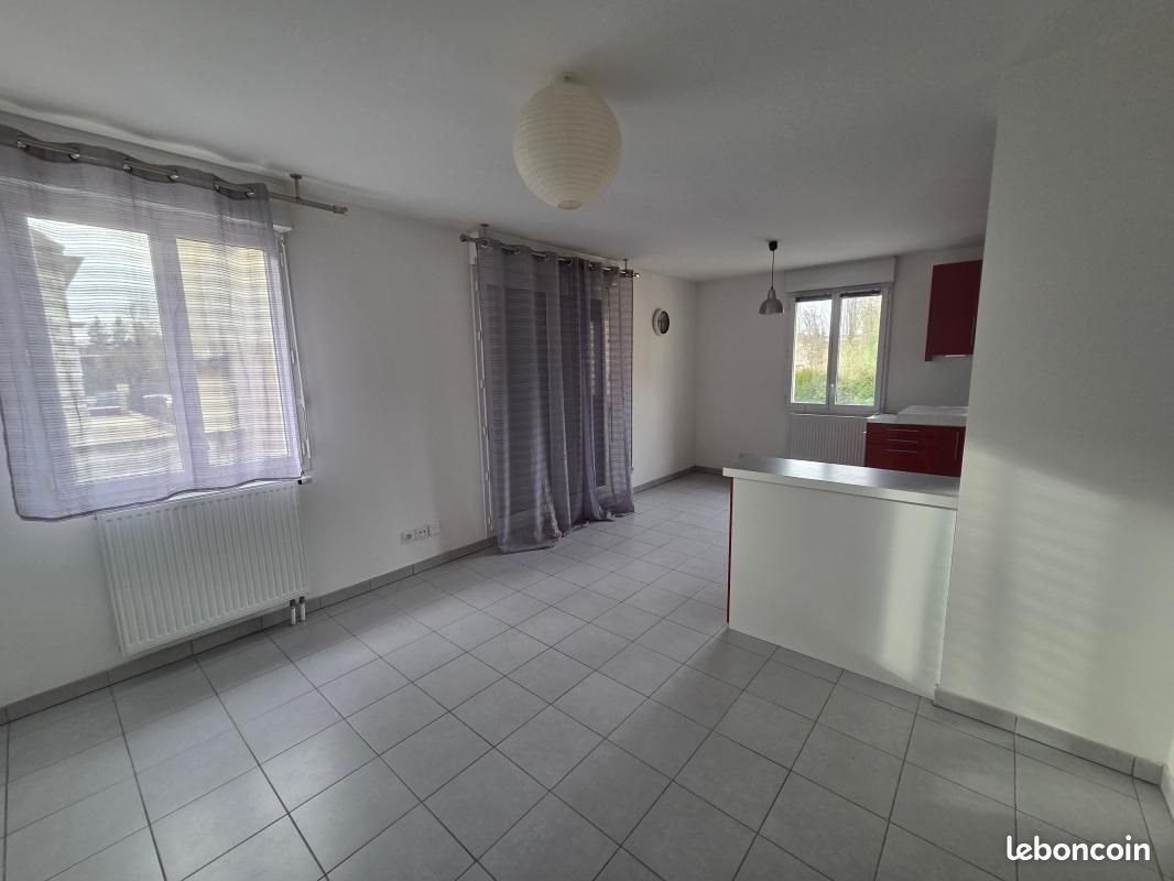 Appartement à louer, 43m², Nemours