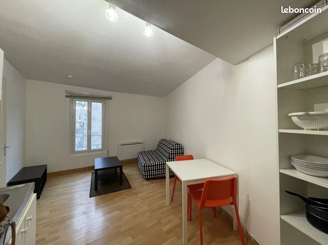 Appartement à louer, 27m², Niort