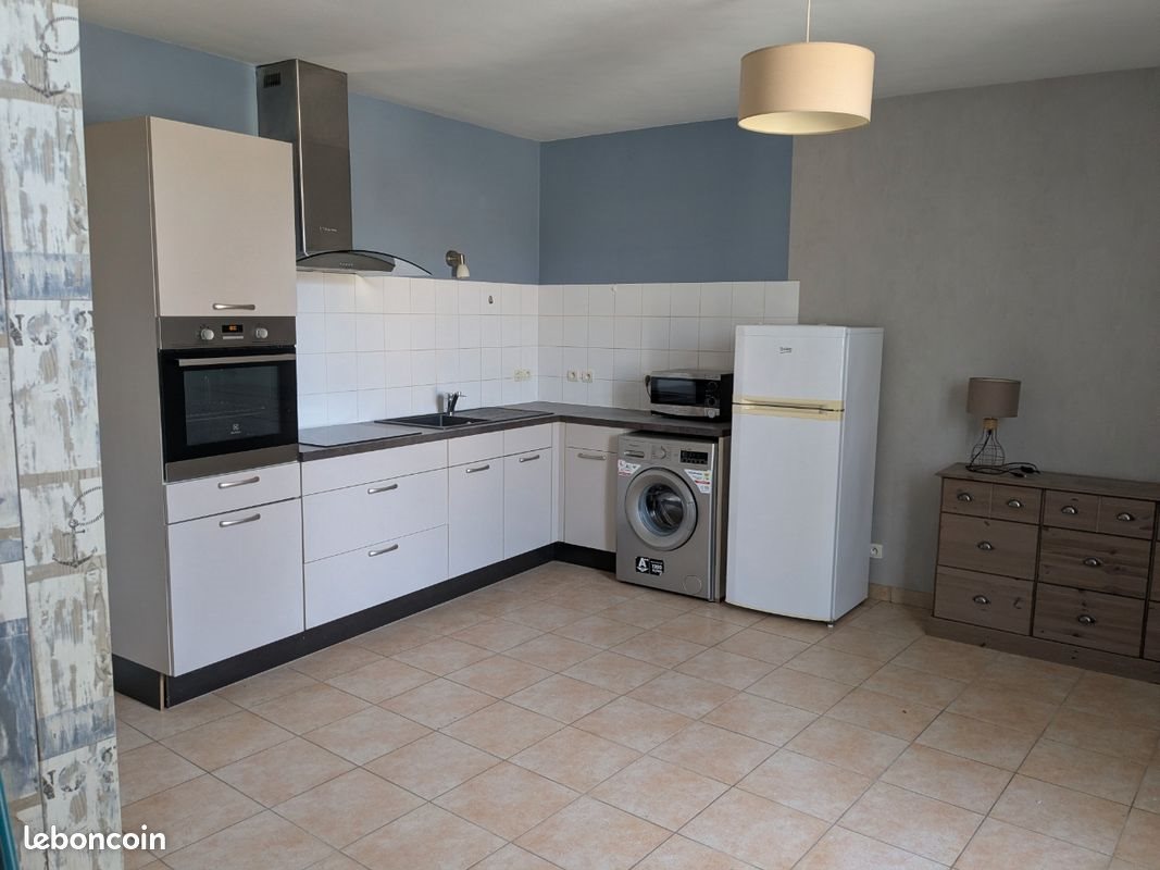 Appartement à louer, 1m², Jonzac