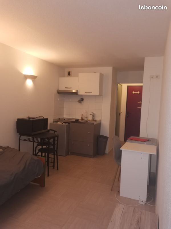 Appartement à louer, 17m², Cergy