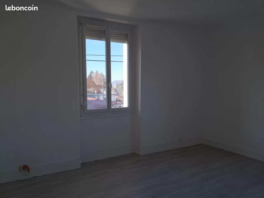 Appartement à louer, 55m², Le Chambon-Feugerolles