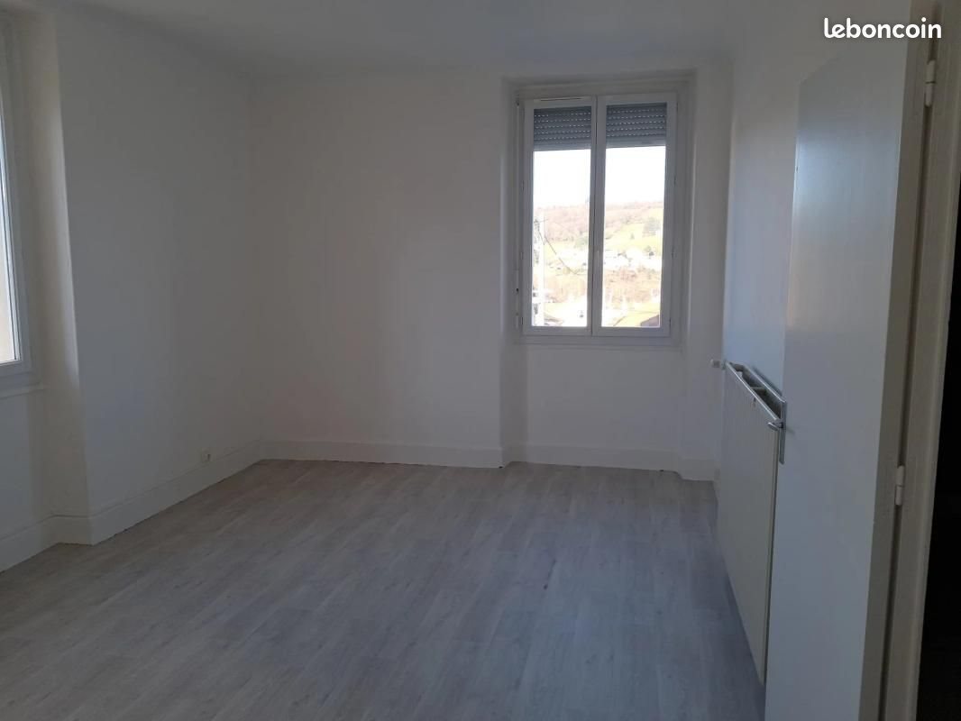 Appartement à louer, 55m², Le Chambon-Feugerolles