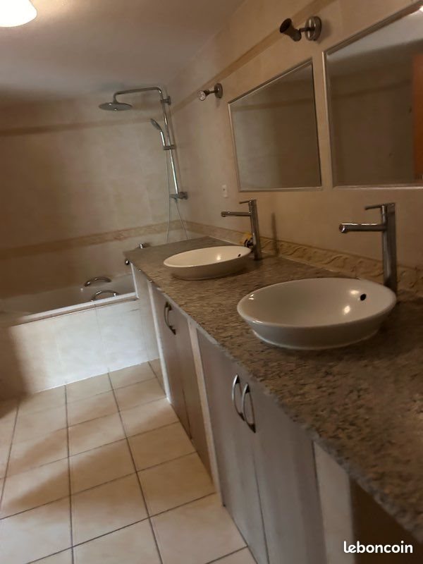 Appartement à louer, 70m², Schoeneck