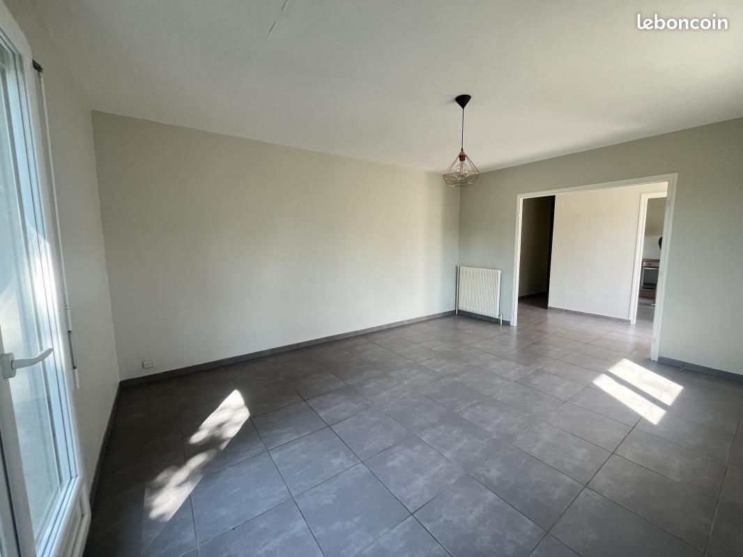 Appartement à louer, 87m², Aveizieux