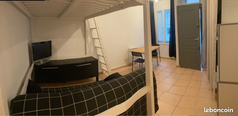 Appartement à louer, 25m², Saint-Chamas