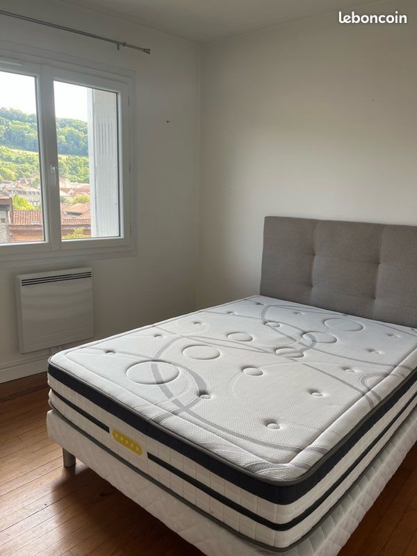 Appartement à louer, 43m², Figeac