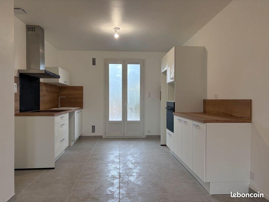 Maison à louer, 130m², Condat-sur-Vienne