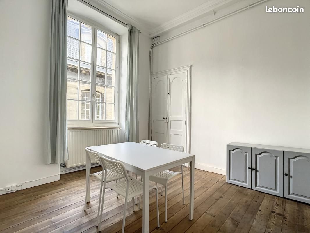 Appartement à louer, 75m², Bordeaux