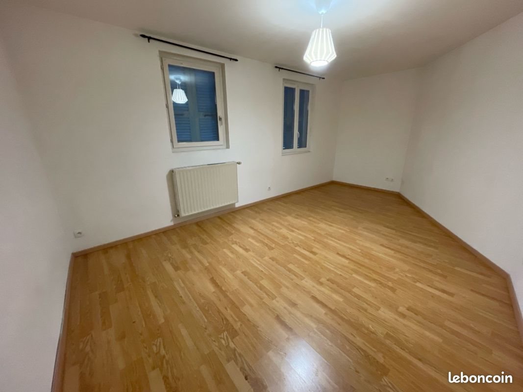 Appartement à louer, 57m², Beaurepaire