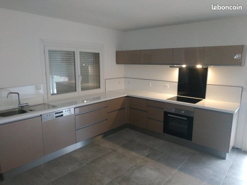 Appartement à louer, 98m², Roquefort-la-Bédoule