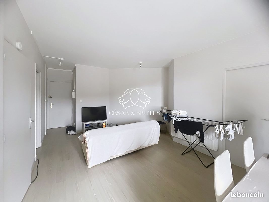 Appartement à vendre, 197m², Thizy