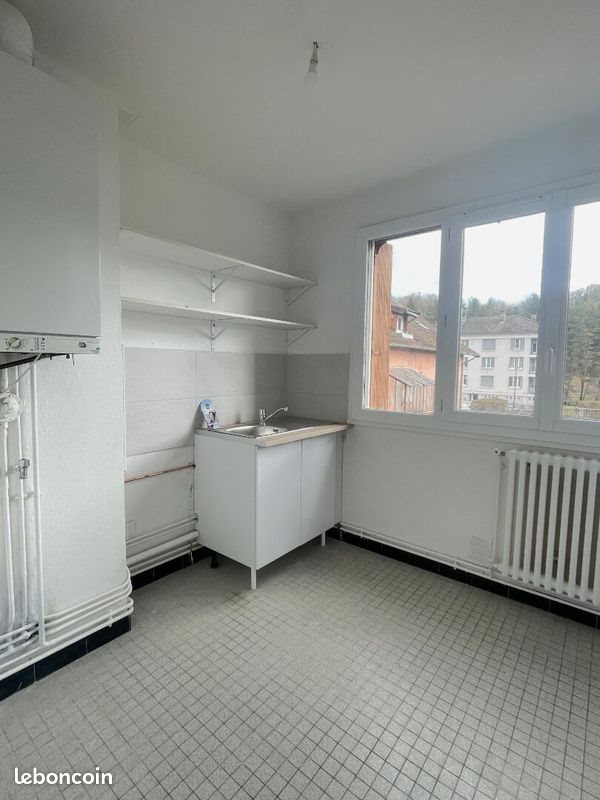 Appartement à louer, 43m², Aurillac