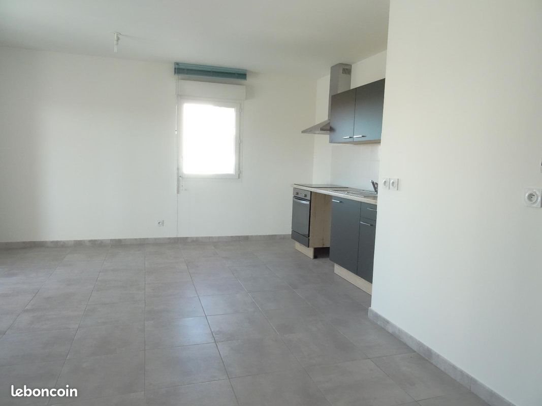 Appartement à louer, 59m², Canohès