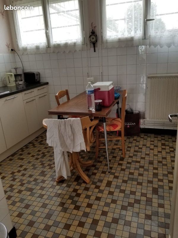 Maison à louer, 77m², Ernée
