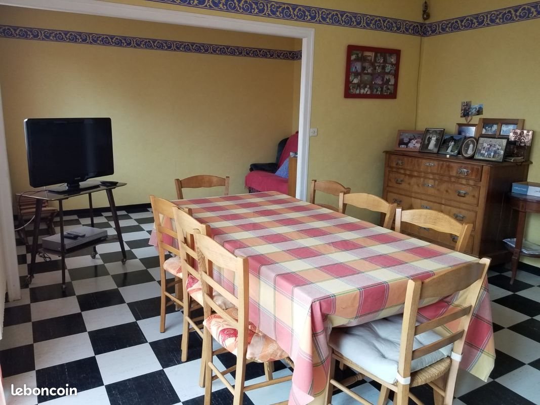 Maison à louer, 77m², Ernée