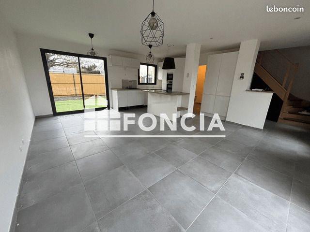 Maison à louer, 85m², Houdan