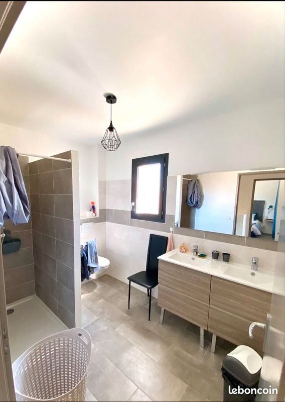 Maison à louer, 76m², Laudun-l'Ardoise