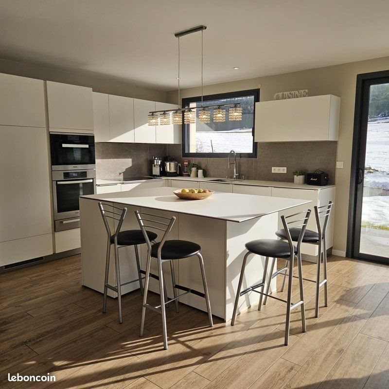 Maison à vendre, 166m², Jougne