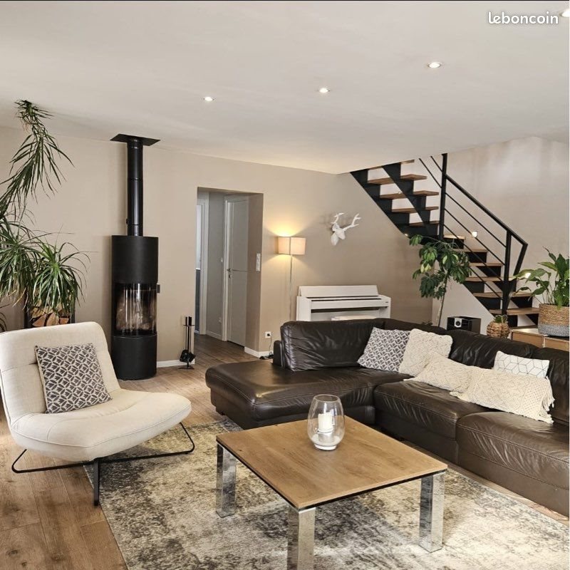 Maison à vendre, 166m², Jougne