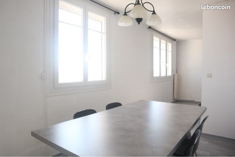Appartement à louer, 65m², Nîmes