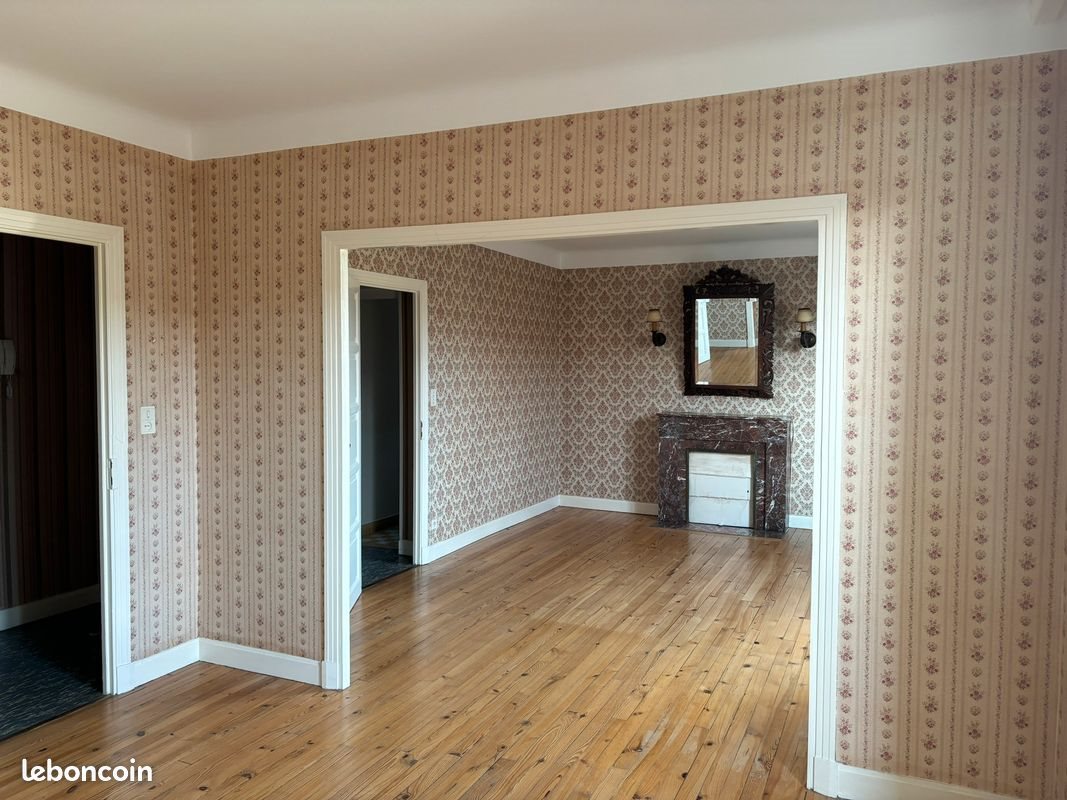 Appartement à louer, 97m², Murat