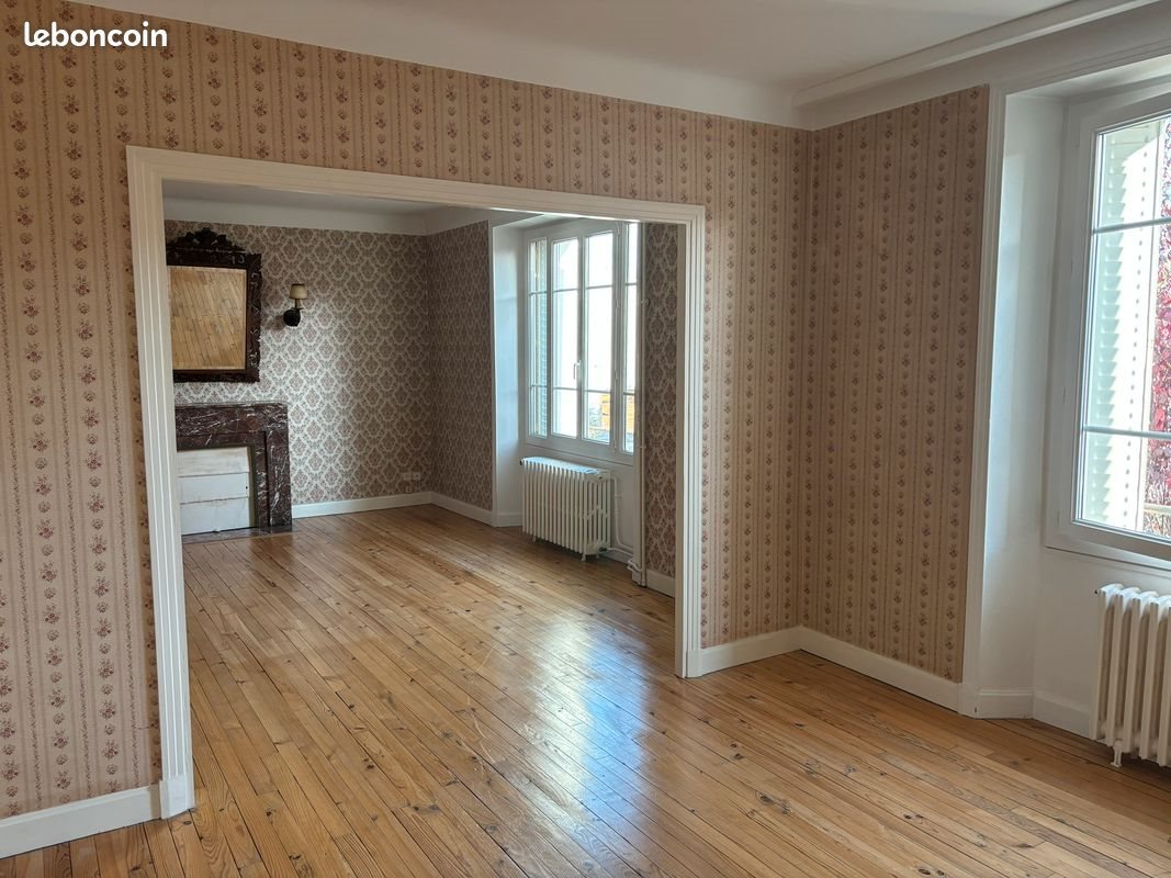 Appartement à louer, 97m², Murat