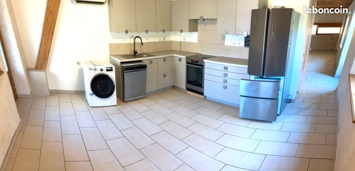 Appartement à louer, 105m², Chavannaz