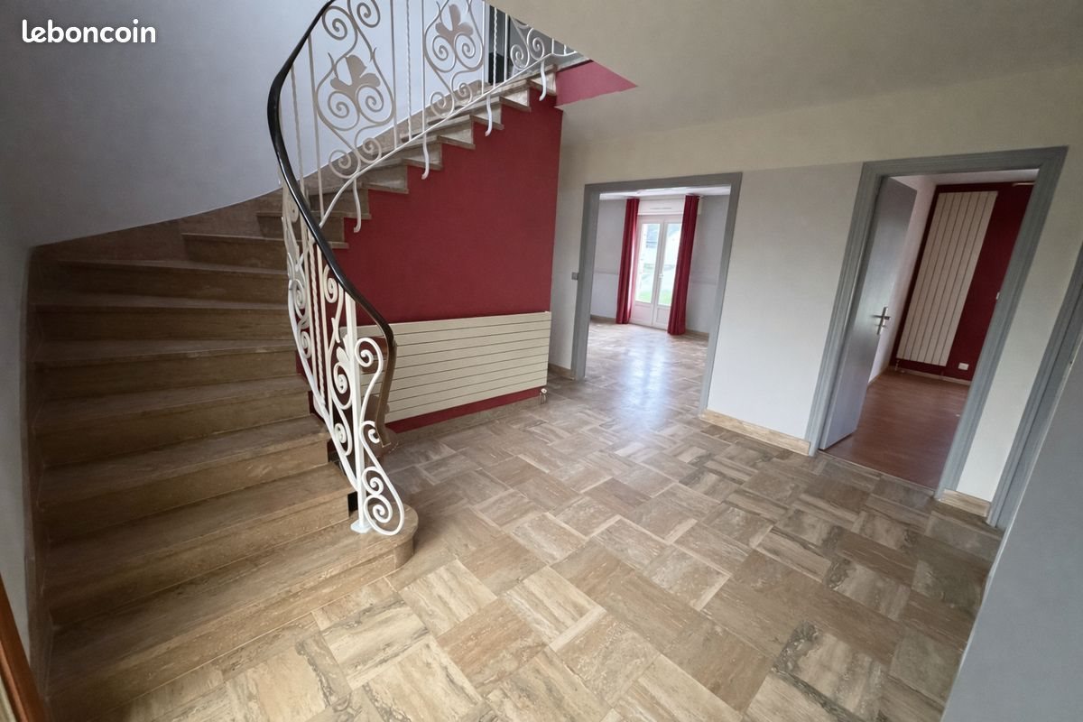 Maison à louer, 160m², Riantec