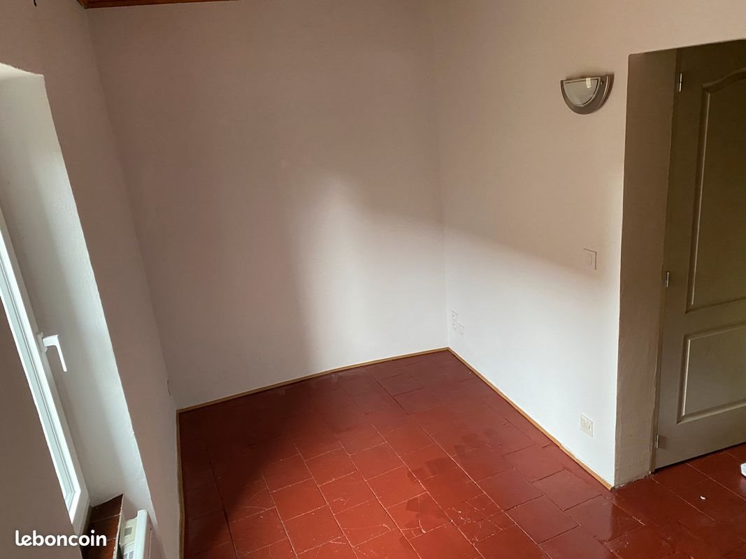 Maison à louer, 37m², La Livinière